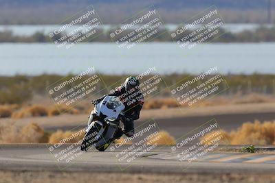 media/Dec-18-2022-SoCal Trackdays (Sun) [[8099a50955]]/Turn 14 (940am)/